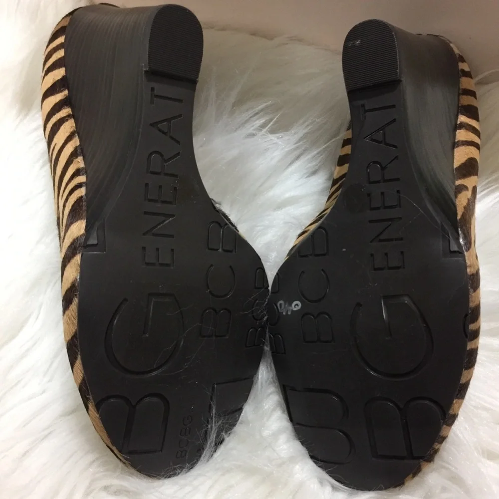 NWIB BCBGeneration Animal Print Wedges 6.5